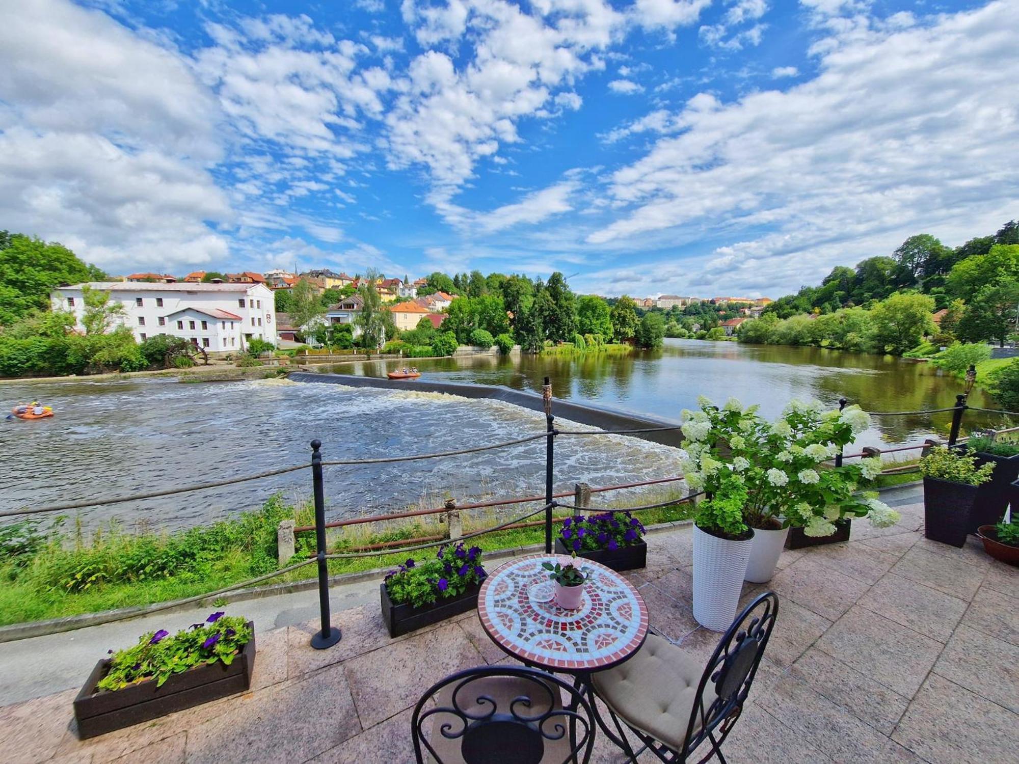 Romantik Hotel Eleonora Tábor Exterior foto